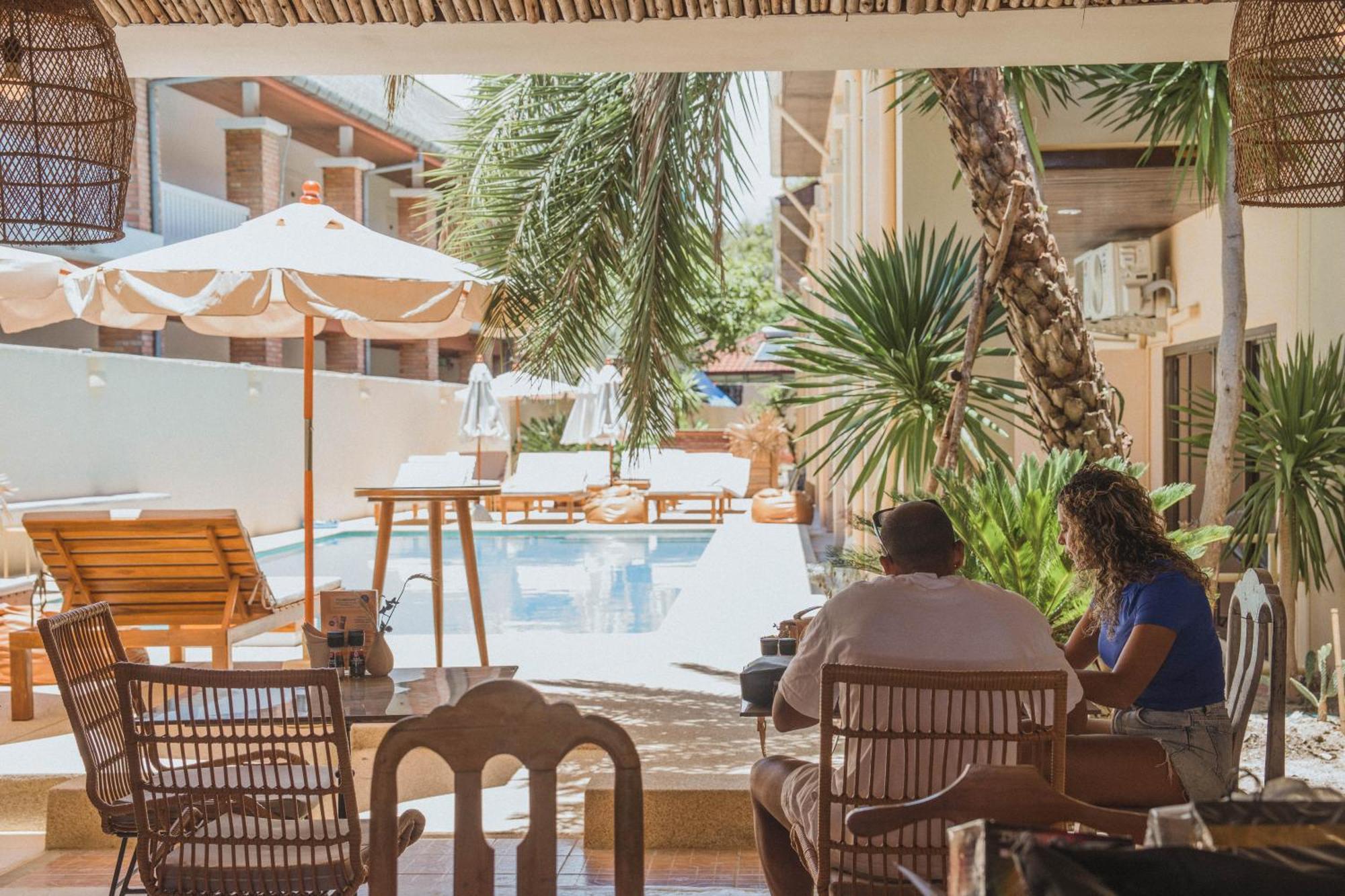 Casa Solana Hotell Patong Exteriör bild